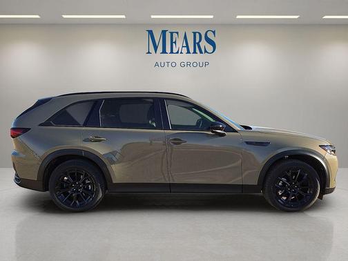 Zircon Sand Metallic 2026 Mazda CX-70 3.3 Turbo Preferred