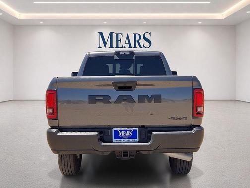 Granite Crystal Metallic Clearcoat 2025 RAM 2500 Tradesman Crew Cab 4x4 6'4' Box