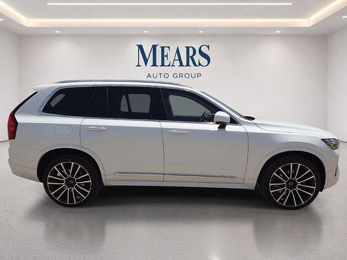 Crystal White Pearl 2026 Volvo XC90 Plus, B6 AWD Gas (mild hybrid), Gasoline, Bright, 7 Seats