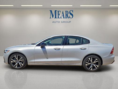 2025 Volvo S60 B5 Core