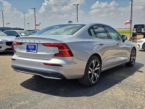 2025 Volvo S60 B5 Core