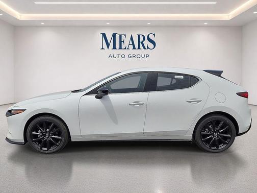 Snowflake White Pearl Mica 2026 Mazda Mazda3 2.5 Turbo AWD