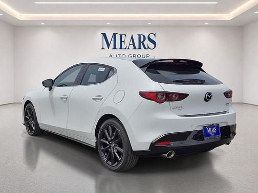 Snowflake White Pearl Mica 2026 Mazda Mazda3 2.5 Turbo AWD
