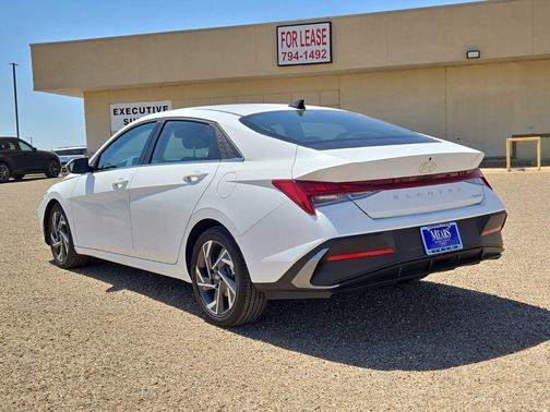 Serenity White 2025 Hyundai ELANTRA Limited