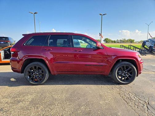 2020 Jeep Grand Cherokee Altitude