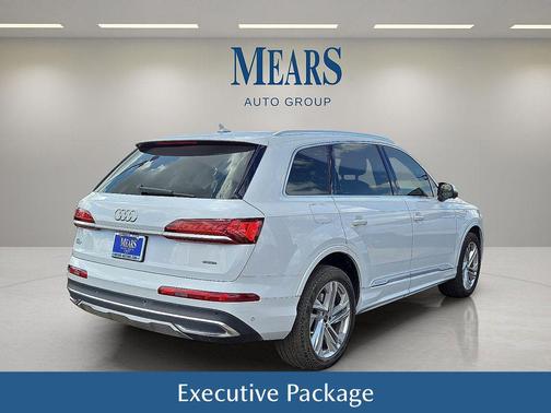 2022 Audi Q7 55 Premium Plus