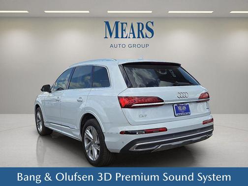 2022 Audi Q7 55 Premium Plus