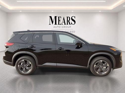 Super Black 2025 Nissan Rogue SV