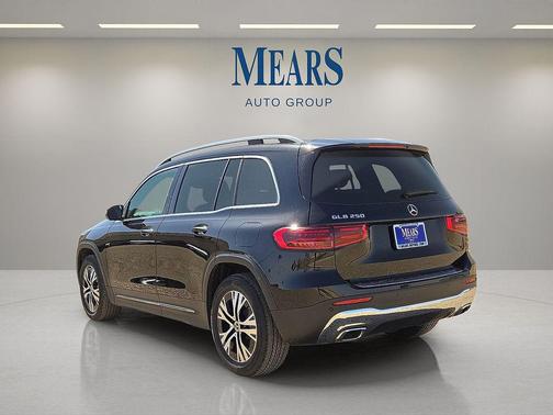 2025 Mercedes-Benz GLB 250 Base