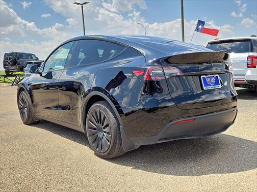 2024 Tesla Model Y Long Range Dual Motor All-Wheel Drive