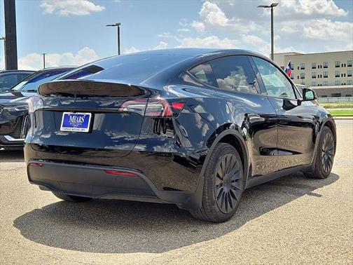 2024 Tesla Model Y Long Range Dual Motor All-Wheel Drive
