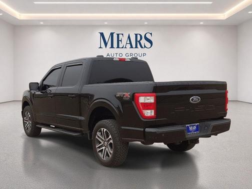 AGATE BLACK METALLIC 2022 Ford F-150 XL
