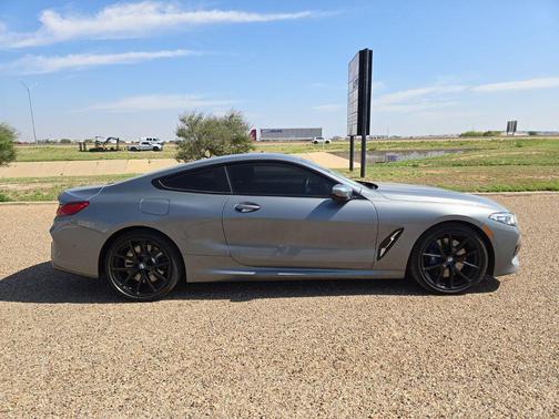 Skyscraper Grey Metallic 2023 BMW 840 i