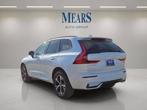 2026 Volvo XC60 B5 Core