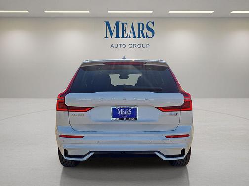 2026 Volvo XC60 B5 Core