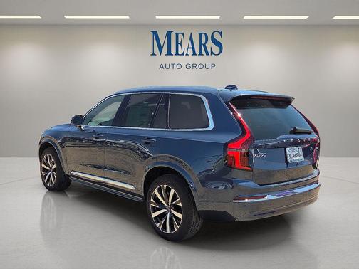 2026 Volvo XC90 B5 Core