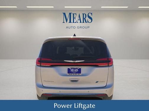 2024 Chrysler Pacifica Hybrid Select