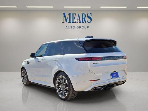 2024 Land Rover Range Rover Sport SE