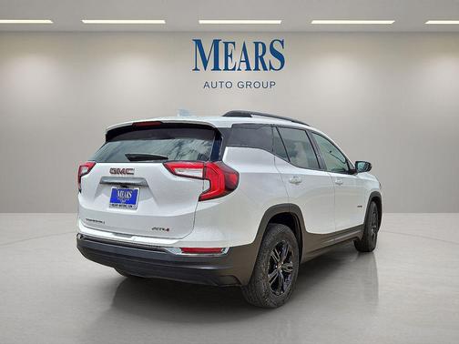 2023 GMC Terrain AWD AT4