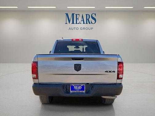 2023 RAM 1500 Classic Warlock Crew Cab 4x4 5'7' Box