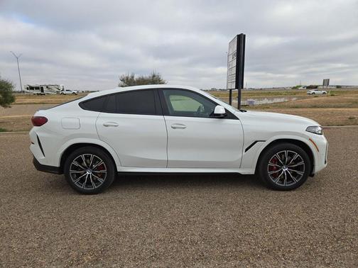 Alpine White 2026 BMW X6 xDrive40i