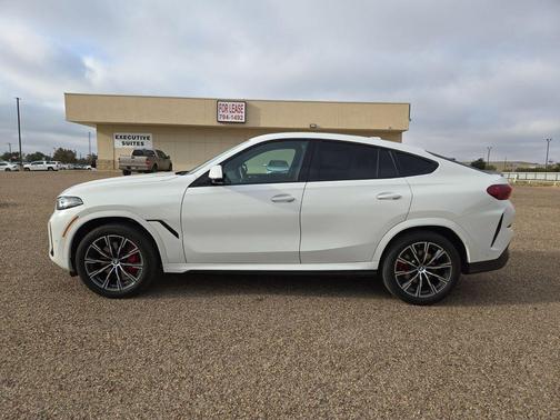 Alpine White 2026 BMW X6 xDrive40i