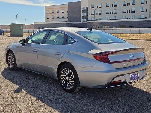 2023 Hyundai SONATA Hybrid SE