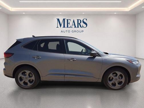 CARBONIZED GRAY METALLIC 2023 Ford Escape ST-Line