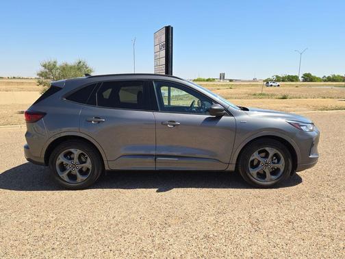 CARBONIZED GRAY METALLIC 2023 Ford Escape ST-Line