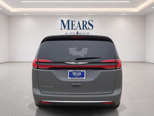 Ceramic Gray Clearcoat 2023 Chrysler Pacifica Touring L