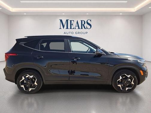 Fusion Black 2026 Kia Seltos S