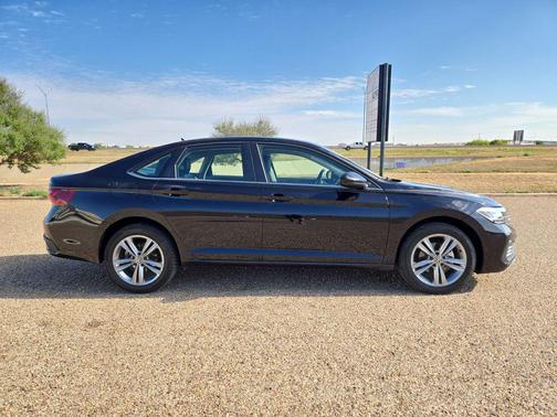 Rising Blue Metallic 2024 Volkswagen Jetta 1.5T SE