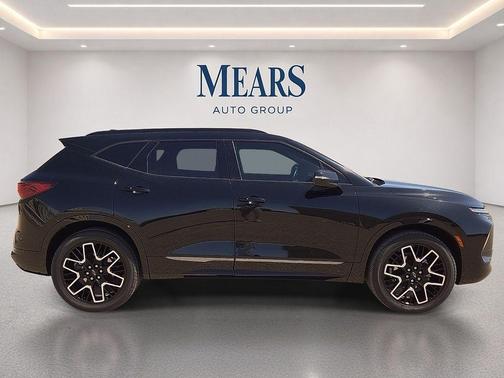 Black 2023 Chevrolet Blazer RS