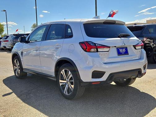 2024 Mitsubishi Outlander Sport SE