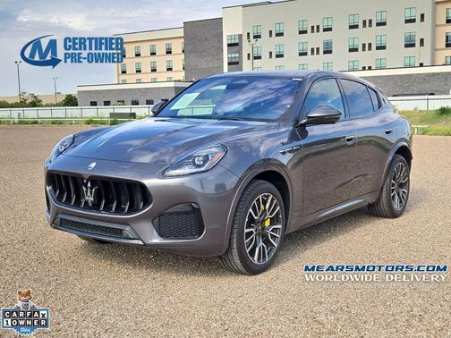 Gray 2023 Maserati Grecale Modena