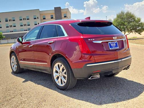 Red Passion Tintcoat 2017 Cadillac XT5 Luxury