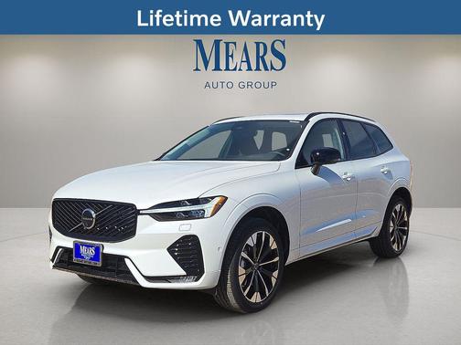 Crystal White Metallic 2026 Volvo XC60 B5 Plus SUV