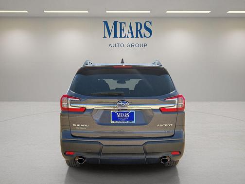 Magnetite Gray Metallic 2023 Subaru Ascent Premium 8-Passenger