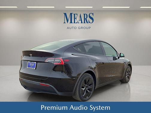2021 Tesla Model Y Standard Range Rear-Wheel Drive