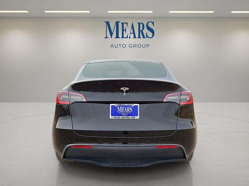 2021 Tesla Model Y Standard Range Rear-Wheel Drive