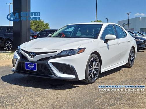 2022 Toyota Camry SE