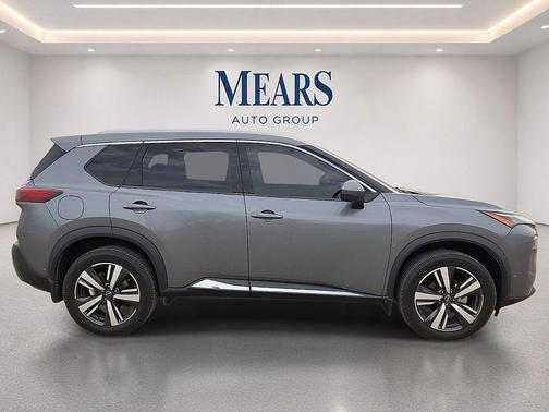 Gun Metallic 2023 Nissan Rogue SL