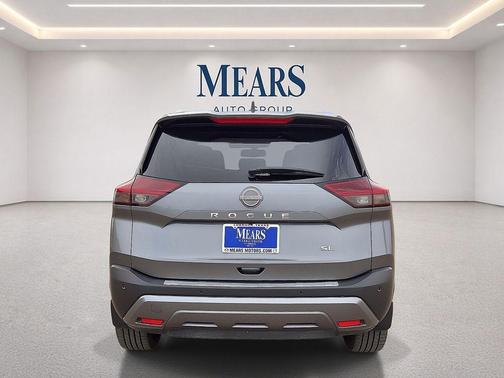 Gun Metallic 2023 Nissan Rogue SL