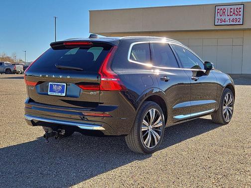 2023 Volvo XC60 B5 Plus Bright Theme