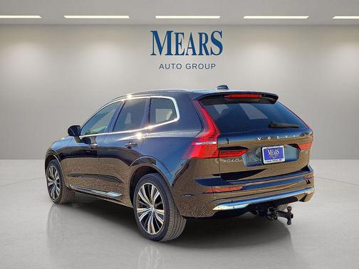 2023 Volvo XC60 B5 Plus Bright Theme