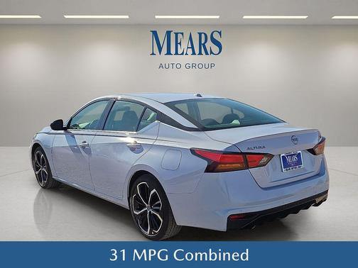 2024 Nissan Altima SR FWD