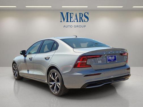 2025 Volvo S60 B5 Core