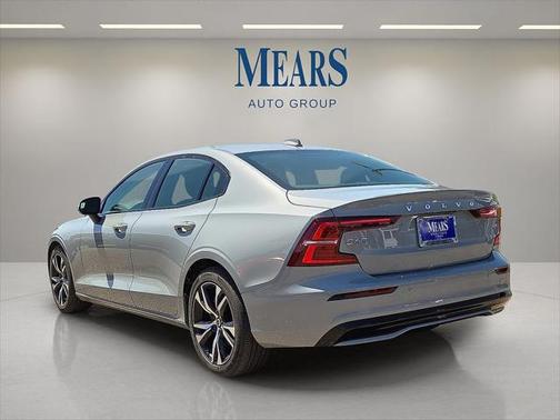 2025 Volvo S60 B5 Core
