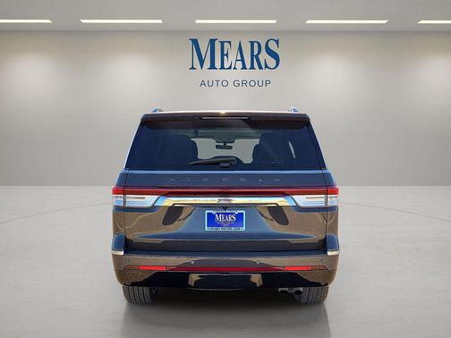 2023 Lincoln Navigator Black Label