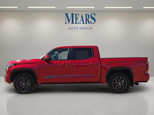 2026 Toyota Tundra Hybrid Platinum